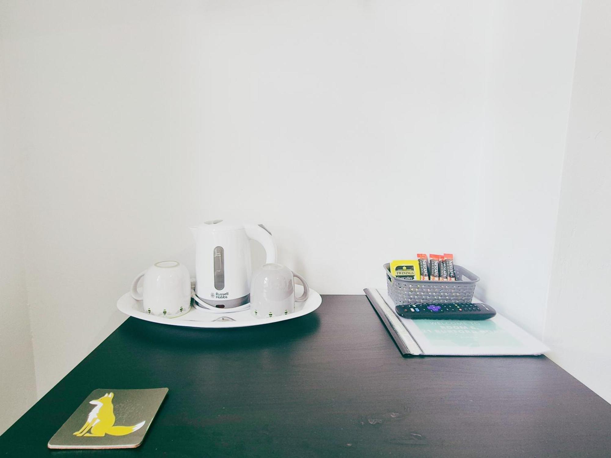 Cozy Room In Modern House Near ノッティンガム エクステリア 写真